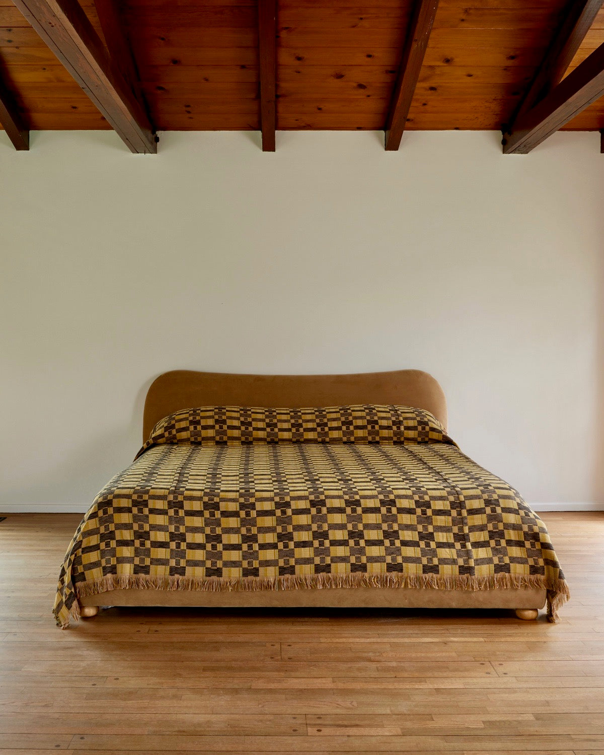 Reggie Bedspread in Brown