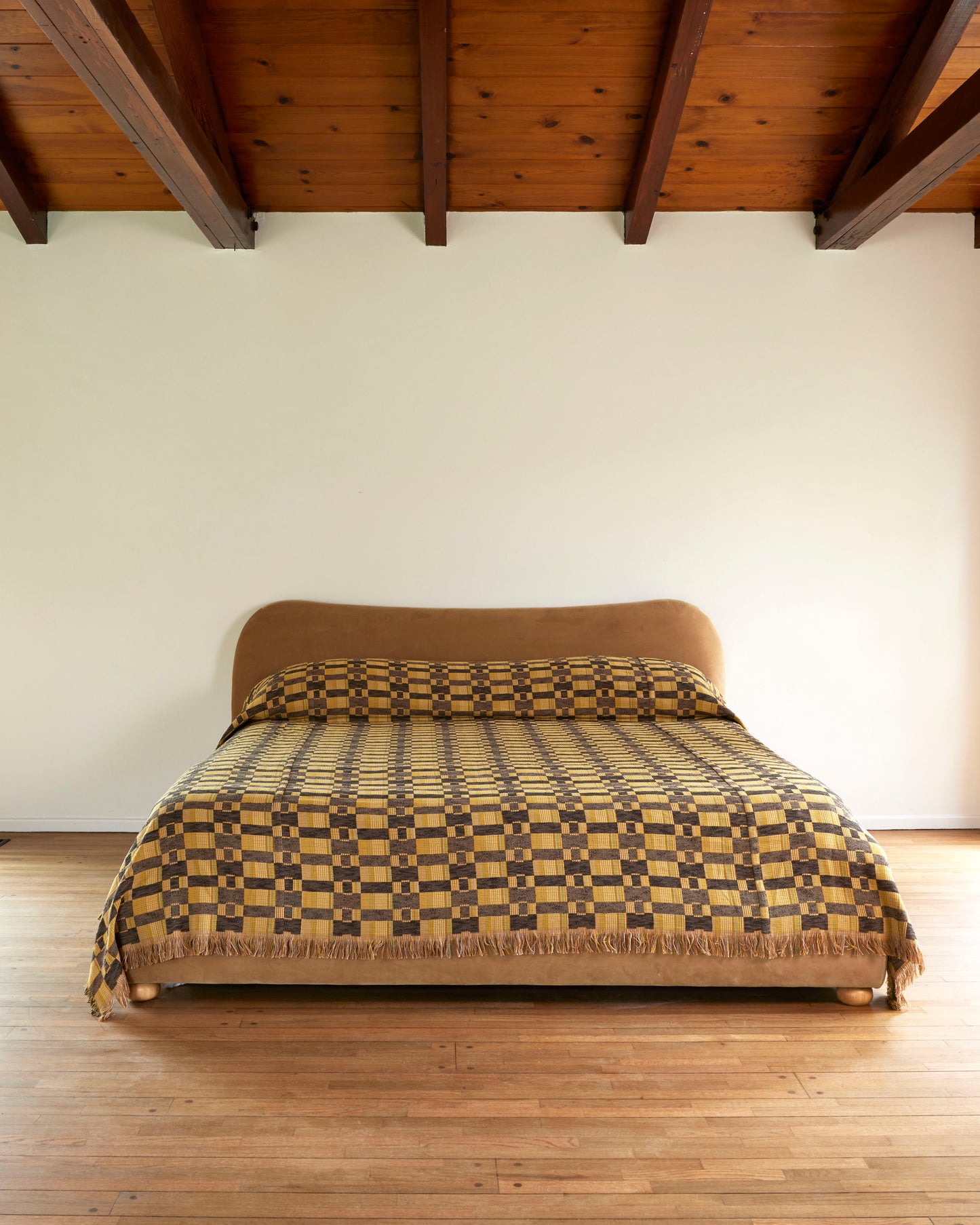 Reggie Bedspread in Brown